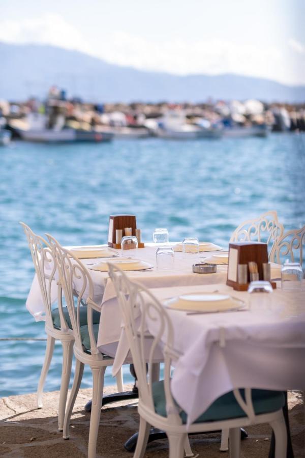 Assos Troy Port Hotel Zewnętrze zdjęcie