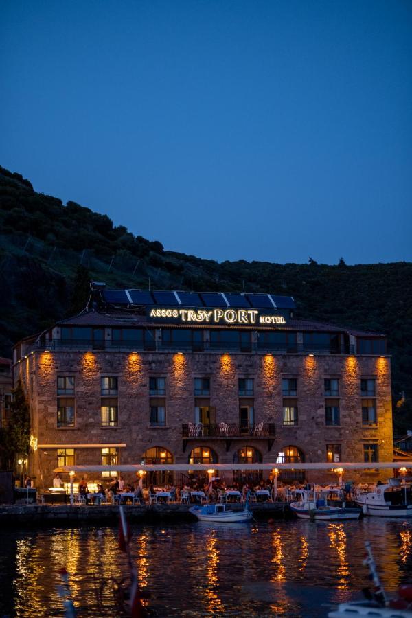 Assos Troy Port Hotel Zewnętrze zdjęcie