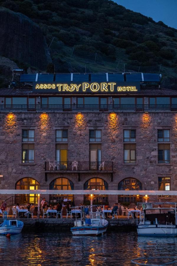 Assos Troy Port Hotel Zewnętrze zdjęcie